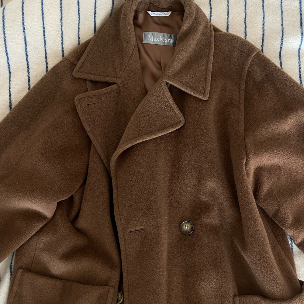 Max mara wool tan coat 
Size 10